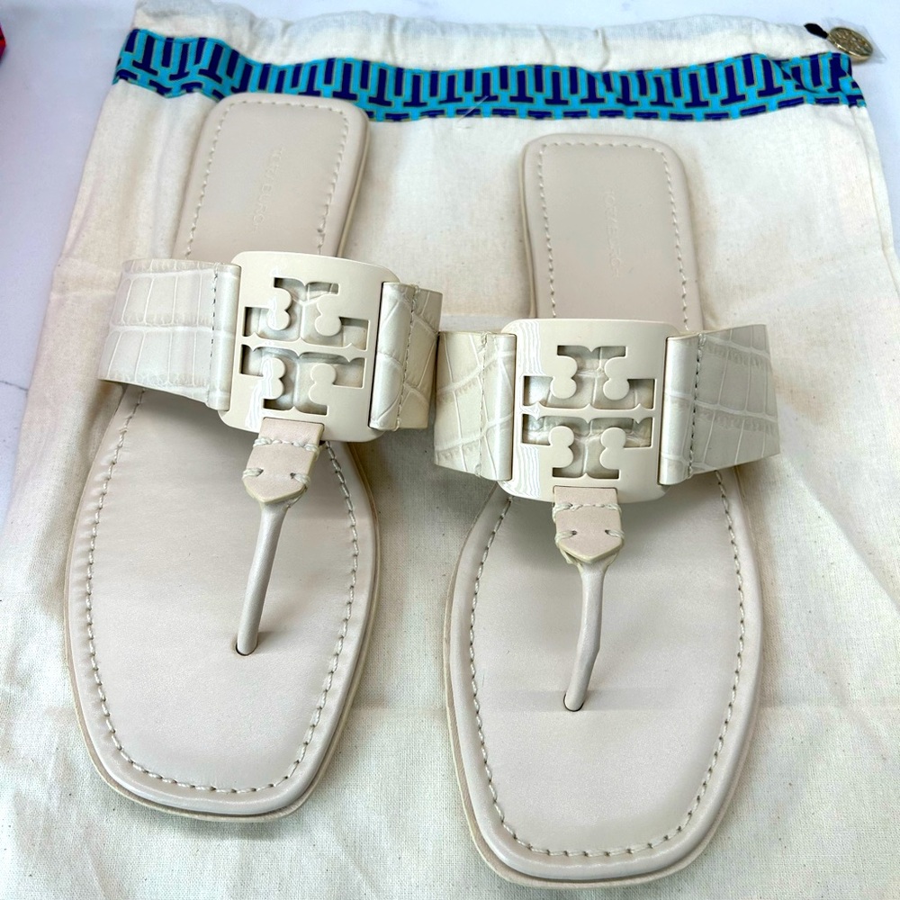 * Brand new in box* Tory Burch Georgia Sandal size 9 style 84938